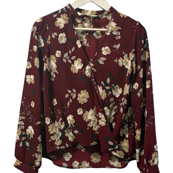 Lush Top - Picture 2 of 7